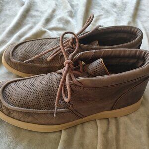EUC Men's UGG Chukka Boots 8.5